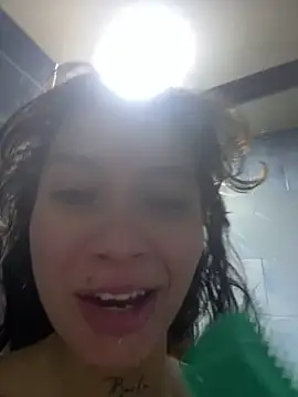 Dreanaa online show from June 11, 9:24 pm