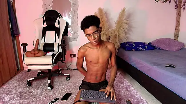 IamAndrey online show from July 19, 12:20 pm