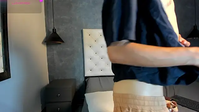 Jara Chick online show from April 29, 8:26 pm