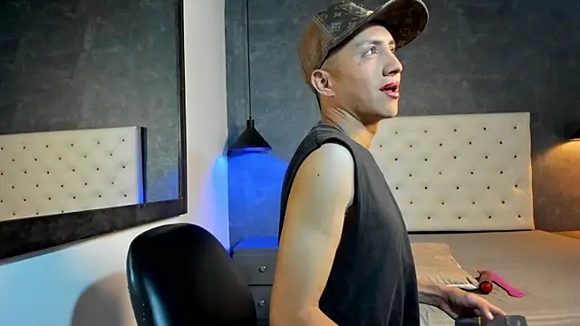 Jara Chick online show from May 6, 7:41 pm