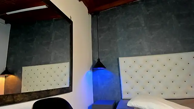 Jara Chick online show from May 13, 8:06 pm