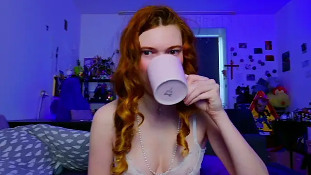 Annaroxann online show from July 16, 5:24 am