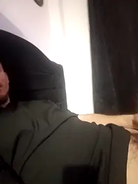 erik9508 online show from April 8, 2:22 am