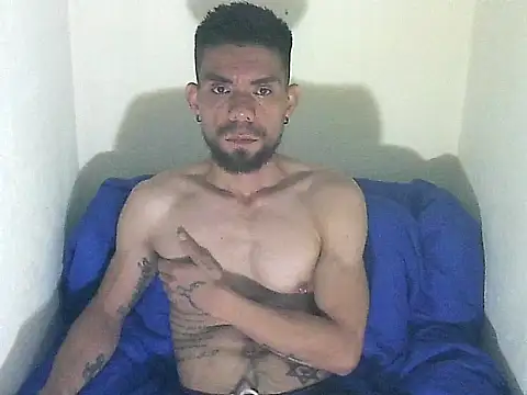 thomas2wood online show from June 17, 12:35 am