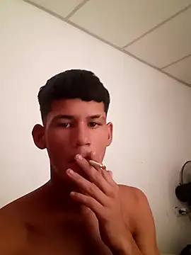 Snapshot of chicocalo chatting on April 7, 4:07 pm chicocalo online show from April 7, 4:07 pm