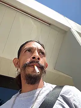 Snapshot of HDGarc chatting on April 7, 5:13 pm HDGarc online show from April 7, 5:13 pm