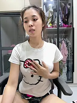 Mimiluv1234 online show from July 28, 2:13 pm