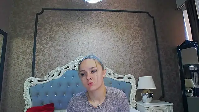 Snapshot of Ivy_Quin chatting on June 6, 5:12 am Ivy Quin online show from June 6, 5:12 am