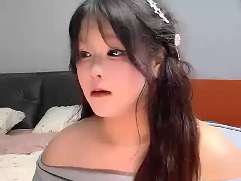 MiaDaily online show from April 8, 11:10 am