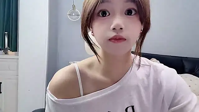 Lilababy00 online show from June 10, 5:39 am