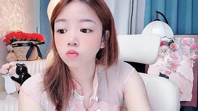 Lilababy00 online show from July 20, 5:11 am