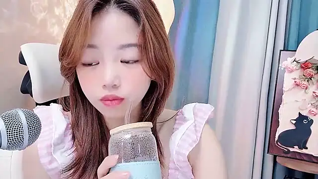 Lilababy00 online show from July 28, 11:17 am