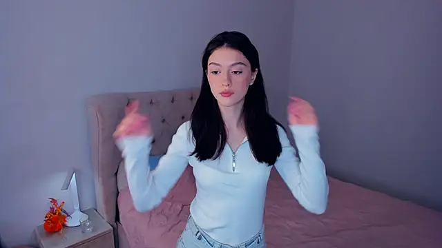 Snapshot of LibbieSchworm chatting on April 12, 6:07 am LibbieSchworm online show from April 12, 6:07 am