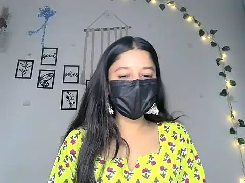 Snapshot of HOT_SNEHA4 chatting on July 2, 9:15 am HOT SNEHA4 online show from July 2, 9:15 am