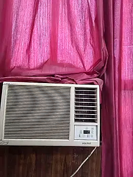 Snapshot of cute_dimple0 chatting on April 30, 10:43 am cute dimple0 online show from April 30, 10:43 am