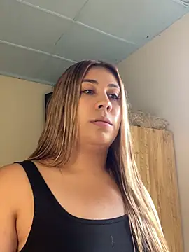 Snapshot of _BellaSmith_ chatting on June 23, 2:48 pm BellaSmith online show from June 23, 2:48 pm