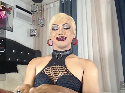 ButtWhoreBELLA online show from July 10, 9:17 pm