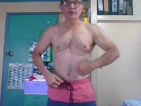 Snapshot of scotty-friends chatting on May 4, 2:57 pm scotty-friends online show from May 4, 2:57 pm