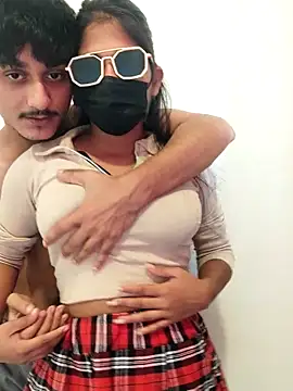 ROMEO JULIET0022 online show from April 23, 11:09 am