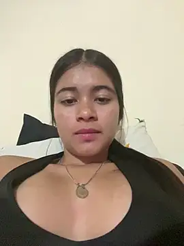 Snapshot of Kloe_zaf chatting on June 6, 9:14 am Kloe zaf online show from June 6, 9:14 am