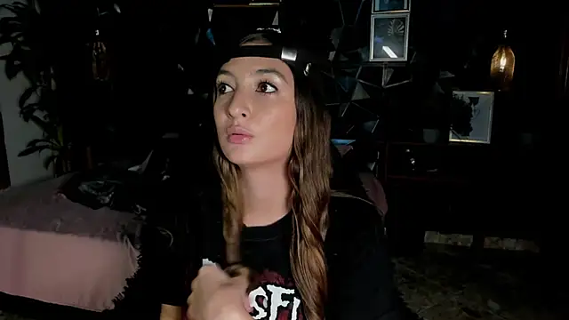 Alucarda666 online show from May 29, 3:26 am