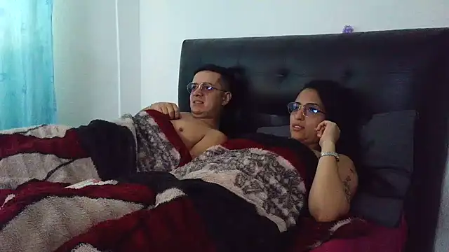 max and lilu2 online show from June 3, 9:09 pm