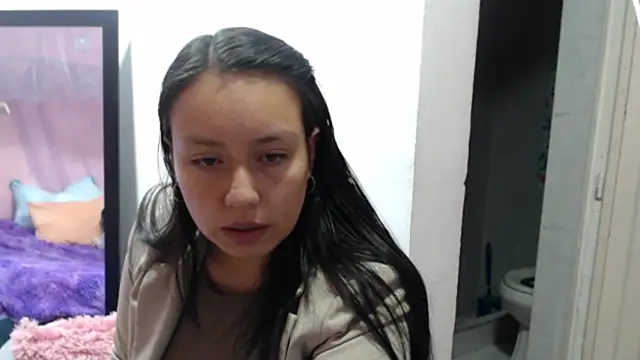 Belavelvet online show from April 10, 3:28 pm