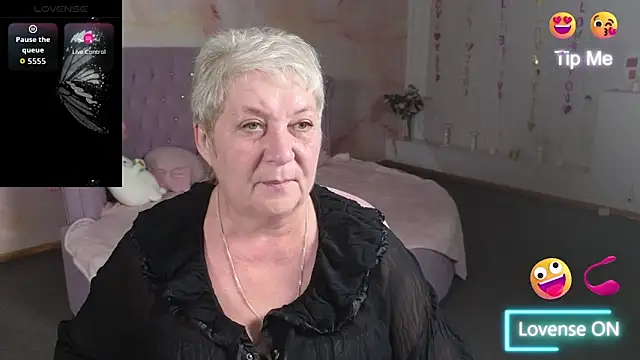 Poppy Pulse online show from June 15, 6:04 am