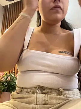 Snapshot of Hana-Parker chatting on May 20, 8:37 pm Hana-Parker online show from May 20, 8:37 pm