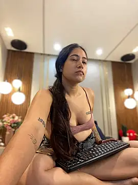 Snapshot of Hana-Parker chatting on May 30, 3:03 am Hana-Parker online show from May 30, 3:03 am