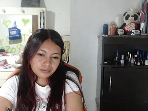 dulcemaria1918 online show from April 9, 3:50 am