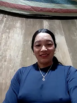 Snapshot of vanlucky2 chatting on June 6, 12:10 pm vanlucky2 online show from June 6, 12:10 pm