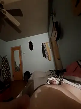 ChrisMtl83 online show from April 25, 4:48 am