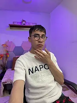 Snapshot of Andy_Norton chatting on June 11, 8:40 pm Andy Norton online show from June 11, 8:40 pm