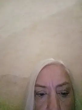 Julia20X online show from July 31, 3:11 pm
