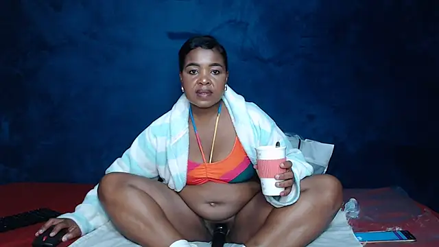 CaramelBaddie16 online show from June 5, 6:13 pm