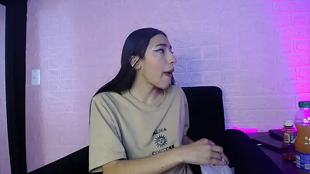 Violett1126 online show from July 15, 5:02 am