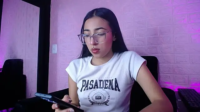 Violett1126 online show from July 23, 3:15 am