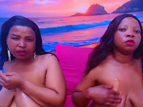 GoldenLuxeLady online show from June 6, 6:12 pm