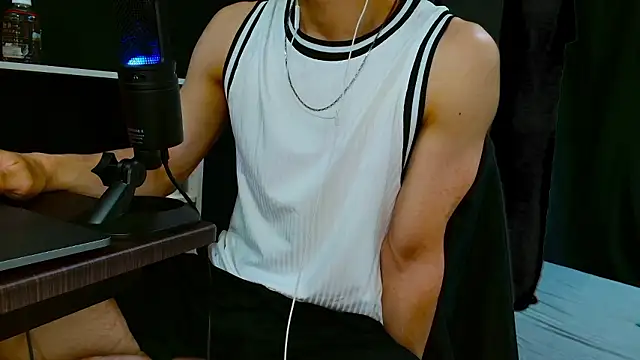 LEO1955 online show from June 5, 6:20 am