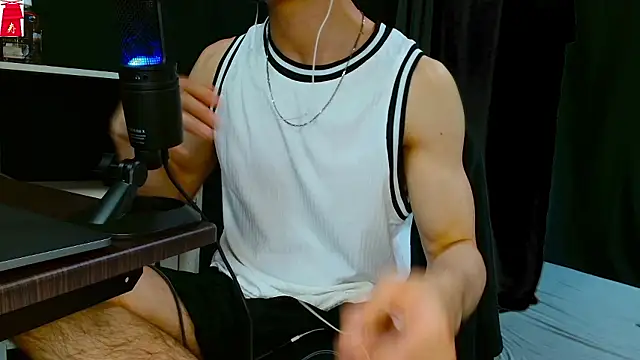 LEO1955 online show from June 5, 6:52 am