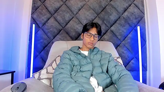 LiamKron online show from June 4, 11:27 am