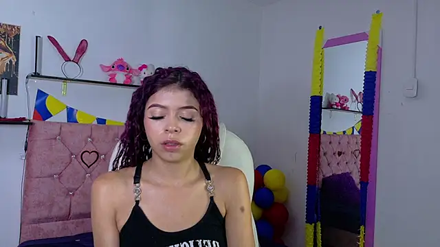 VelinaHoney online show from July 15, 12:32 pm