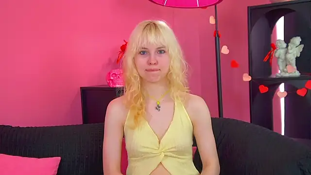 HannahHollis online show from June 20, 6:27 am