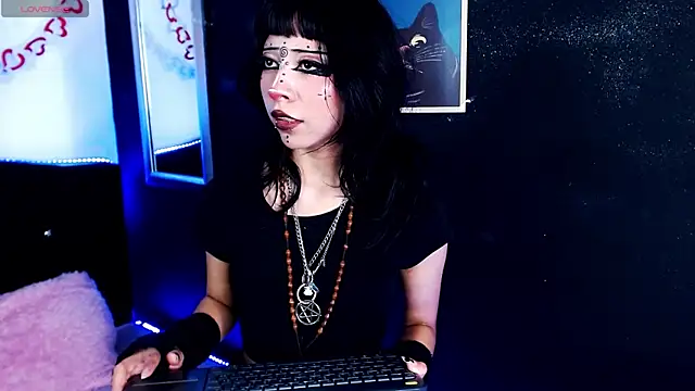 Snapshot of KiomyVamp chatting on May 20, 4:02 pm KiomyVamp online show from May 20, 4:02 pm