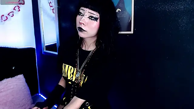 Snapshot of KiomyVamp chatting on May 29, 4:16 pm KiomyVamp online show from May 29, 4:16 pm