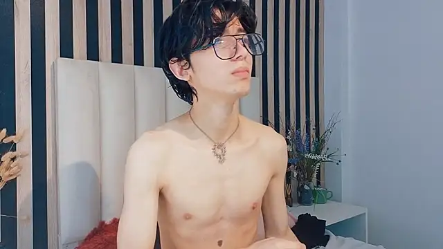 Twink Sebas7 online show from May 10, 12:10 pm