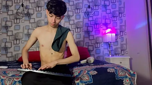 Twink Sebas7 online show from June 7, 12:09 pm