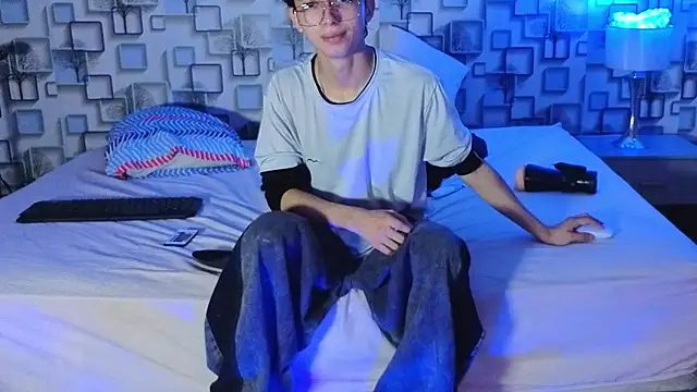Twink Sebas7 online show from July 12, 12:29 pm