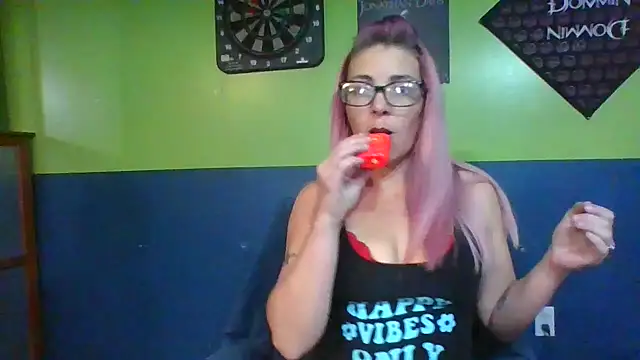 Snapshot of Summer_Taz7 chatting on May 19, 1:56 am Summer Taz7 online show from May 19, 1:56 am